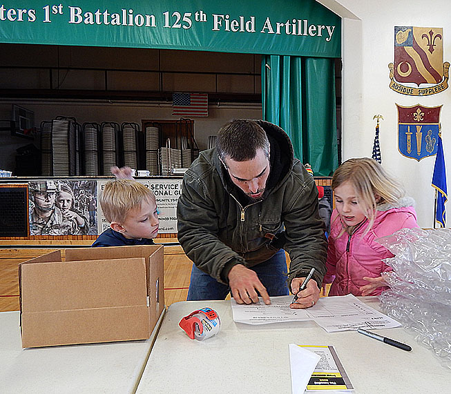 St. Paul’s Amazing Racers scour New Ulm for items News, Sports, Jobs